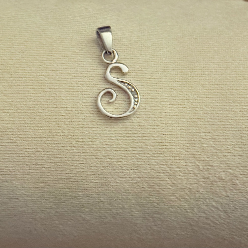 RJs Jewelry Boutique letter S Sterling Silver Necklace with Stylized Pendant